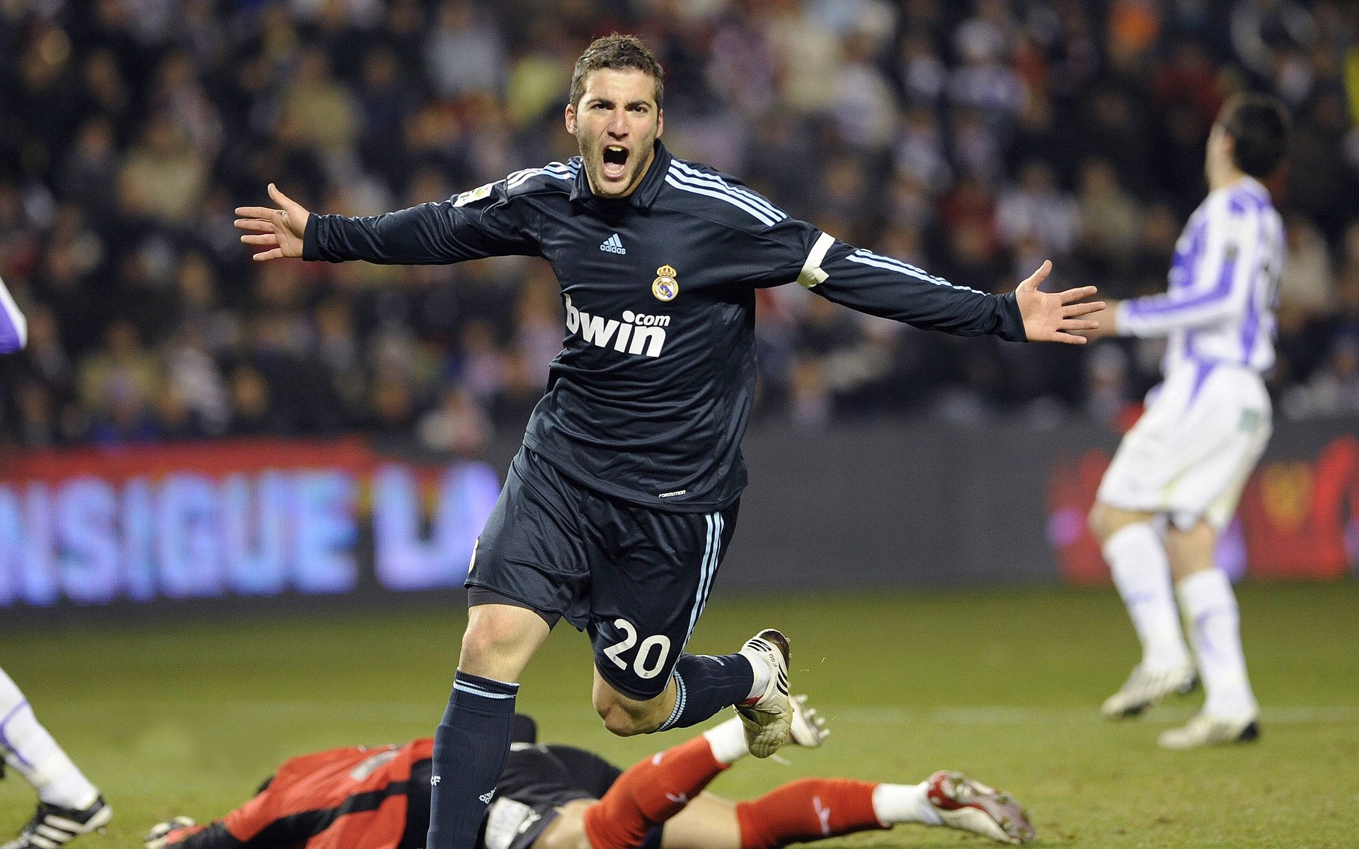 乔治命中关键跳投快船主场险胜，乔治会离开快船吗